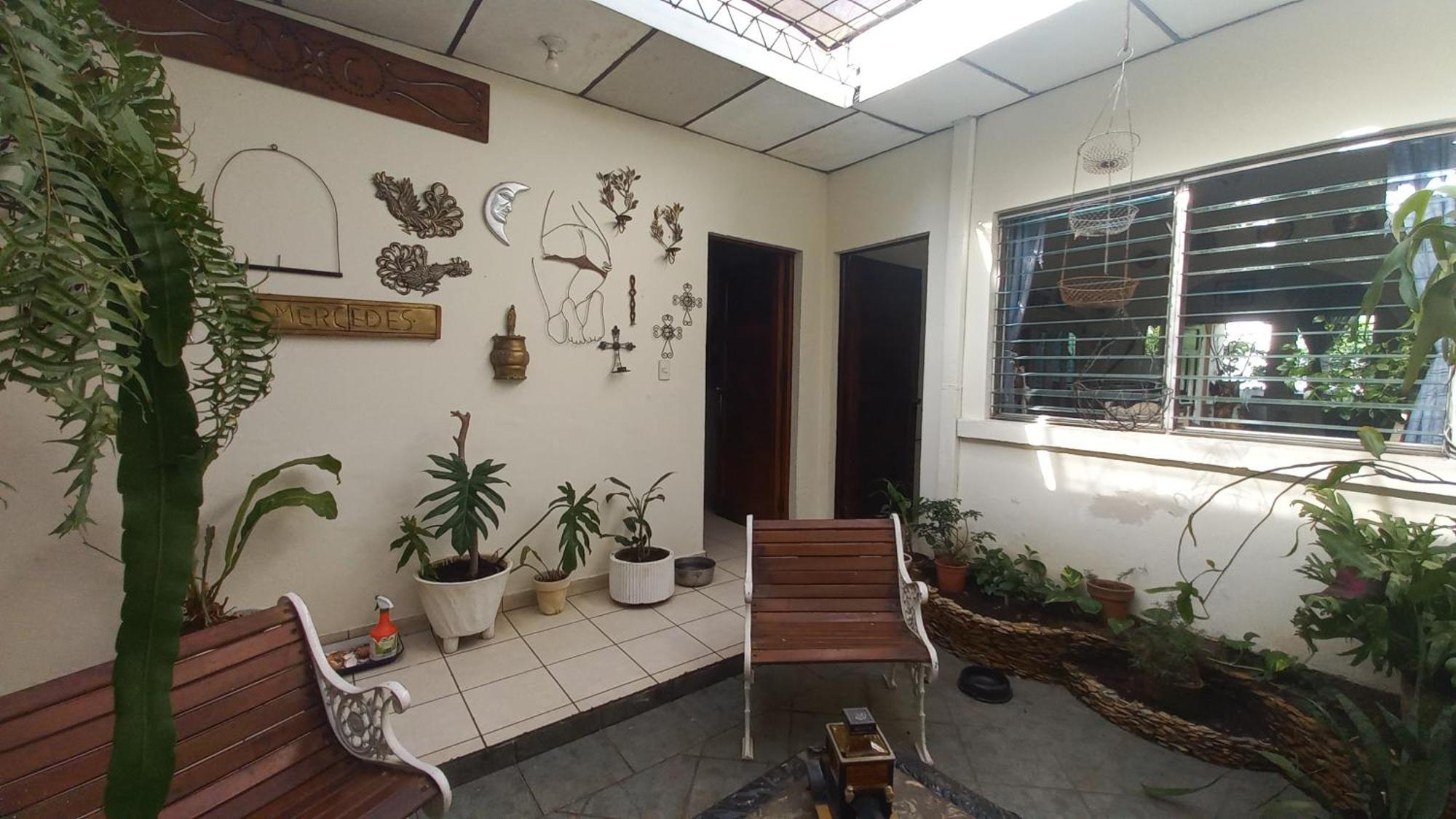 Casa Flor Blanca San Salvador